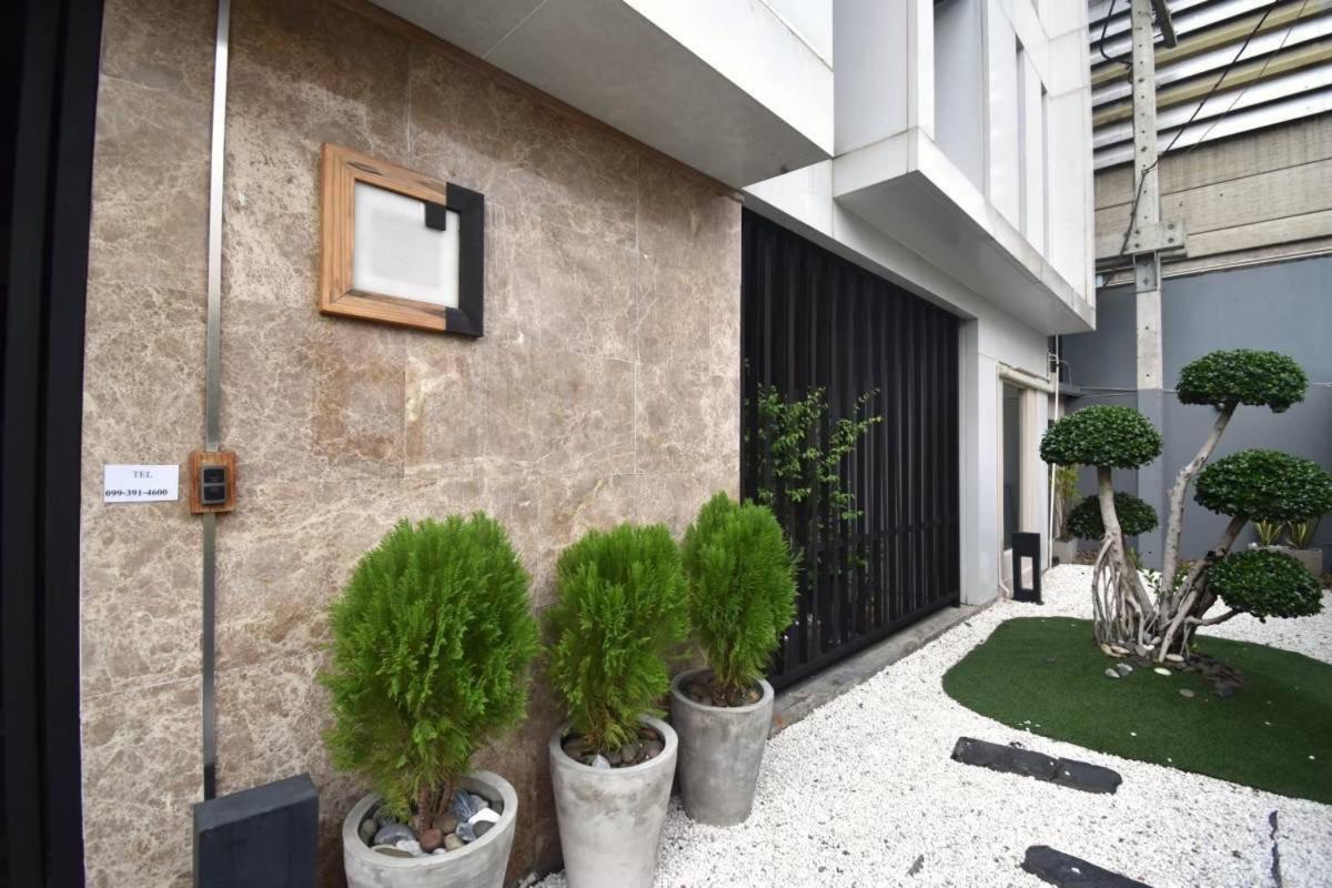Bts 46 - Near Bts Phrakhanong Bangkok Exterior photo